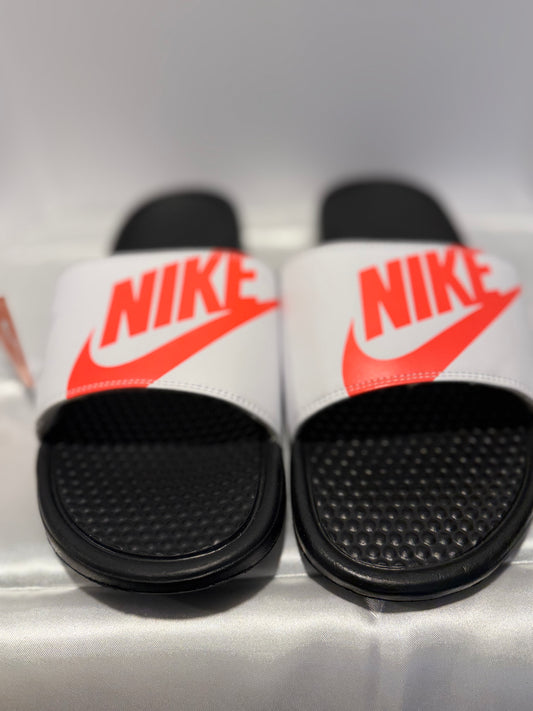 Nike Benassi JDI Slides