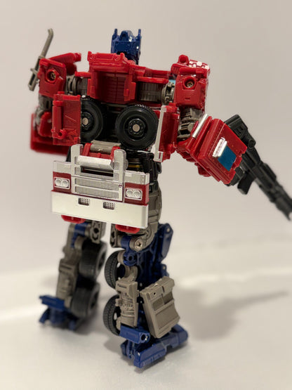 Studio Series: 1995 Optimus Prime Transformers
