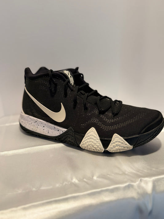 Kyrie  4 Oreo