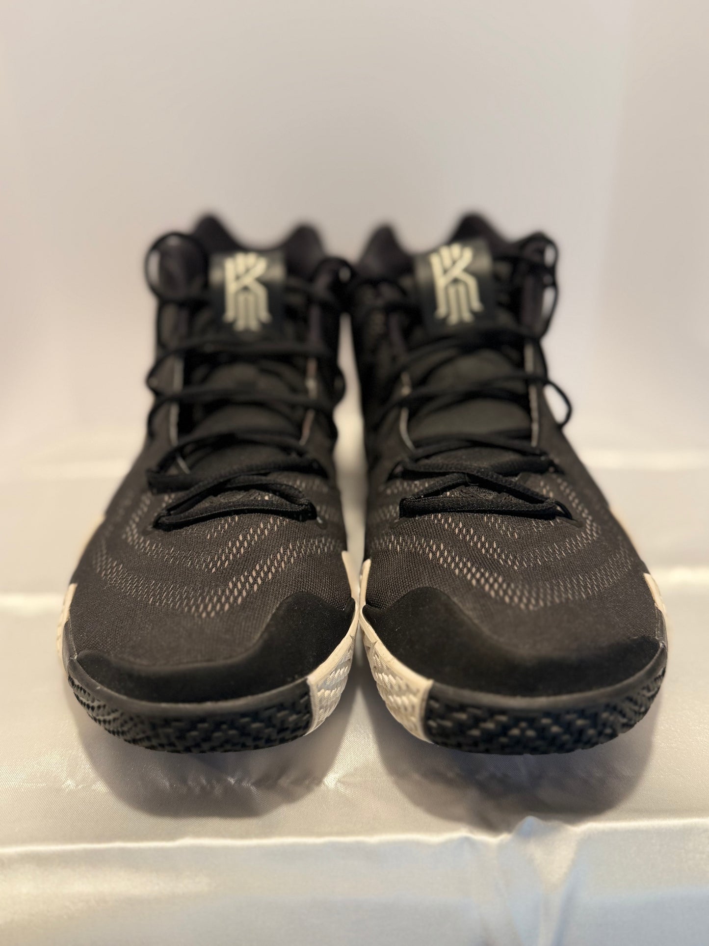 Kyrie  4 Oreo