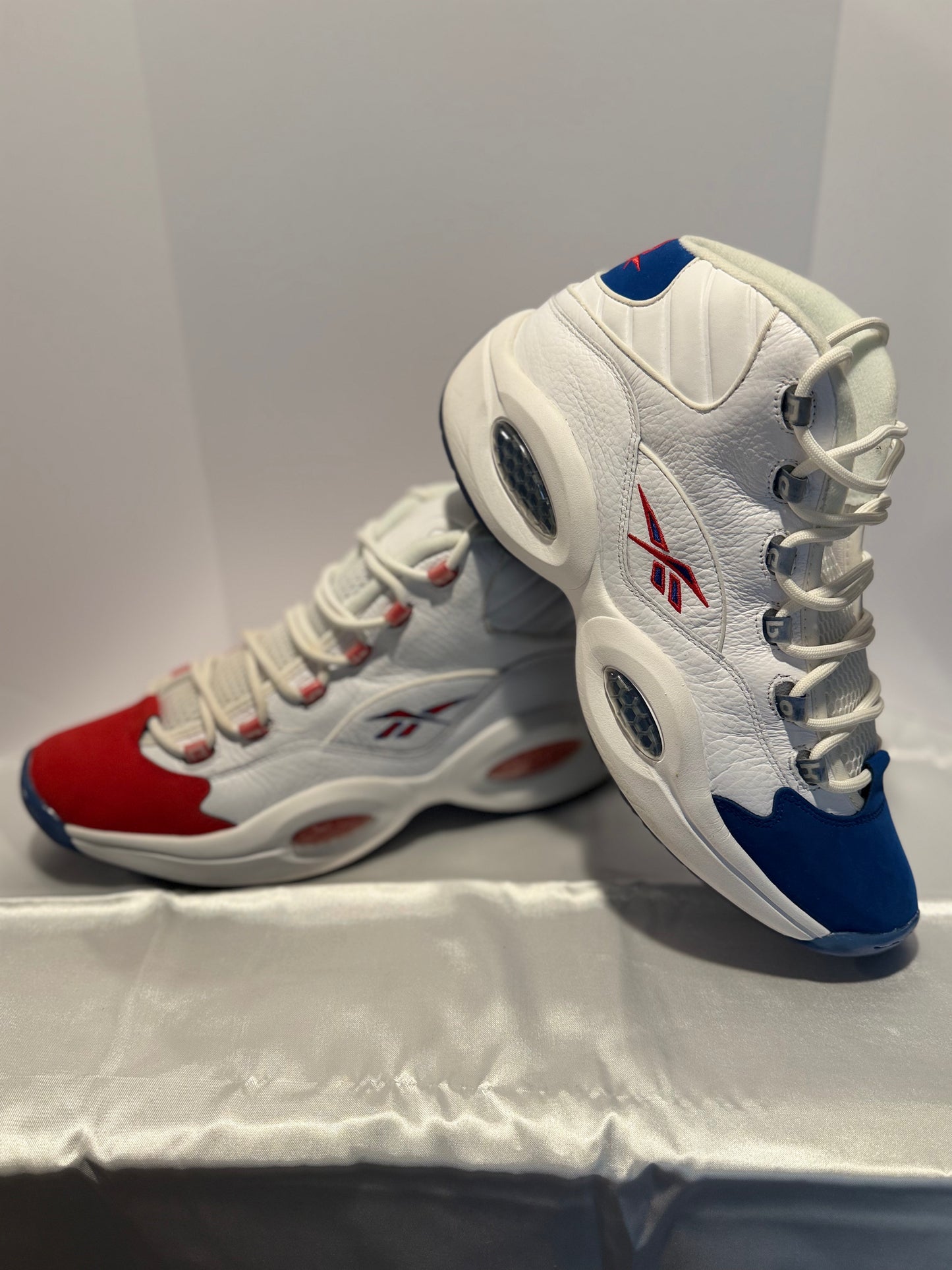 Question Mids - Red & Blue Toe