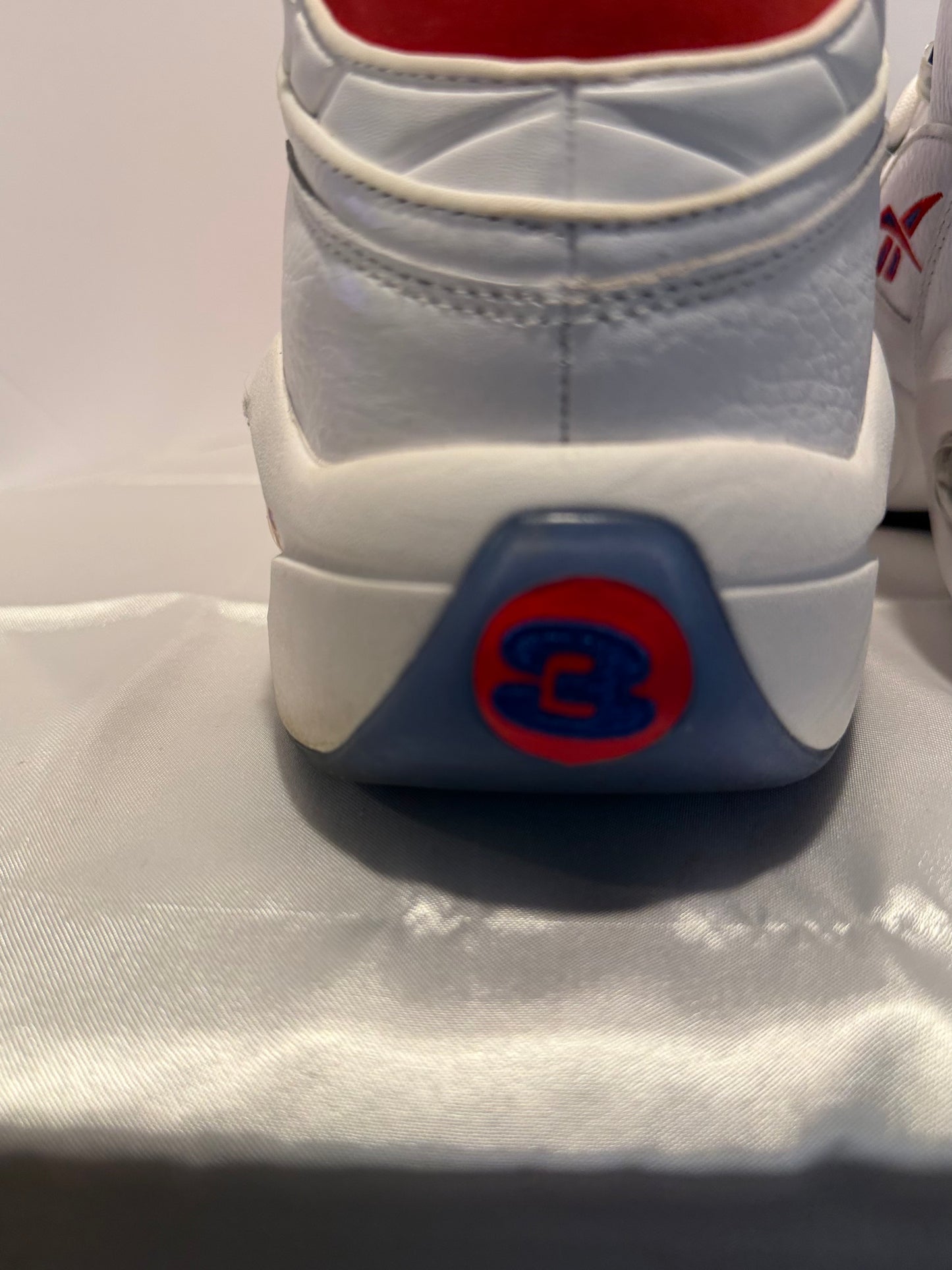 Question Mids - Red & Blue Toe