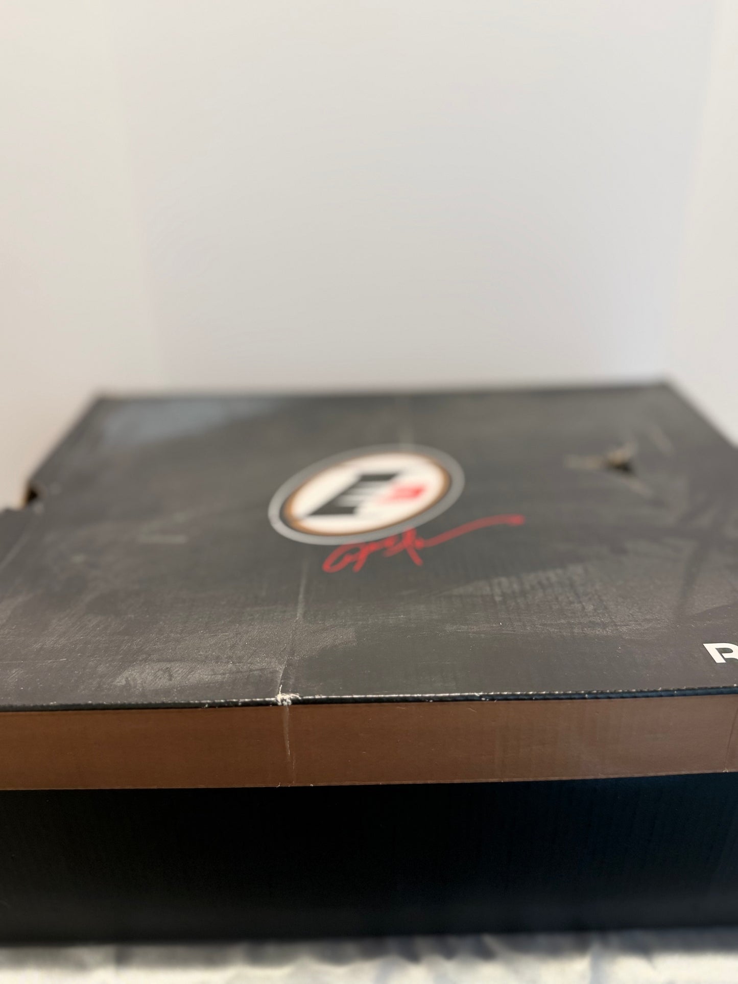 Question Mids - Red & Blue Toe