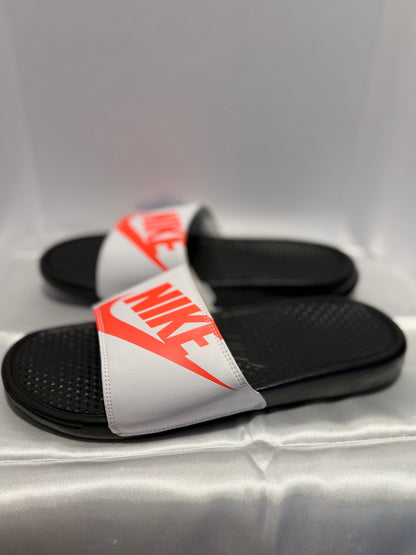 Nike Benassi JDI Slides