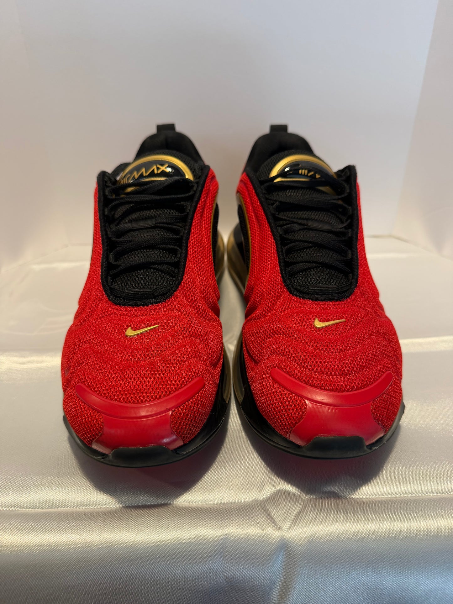 W Air Max 720 University Red and Gold