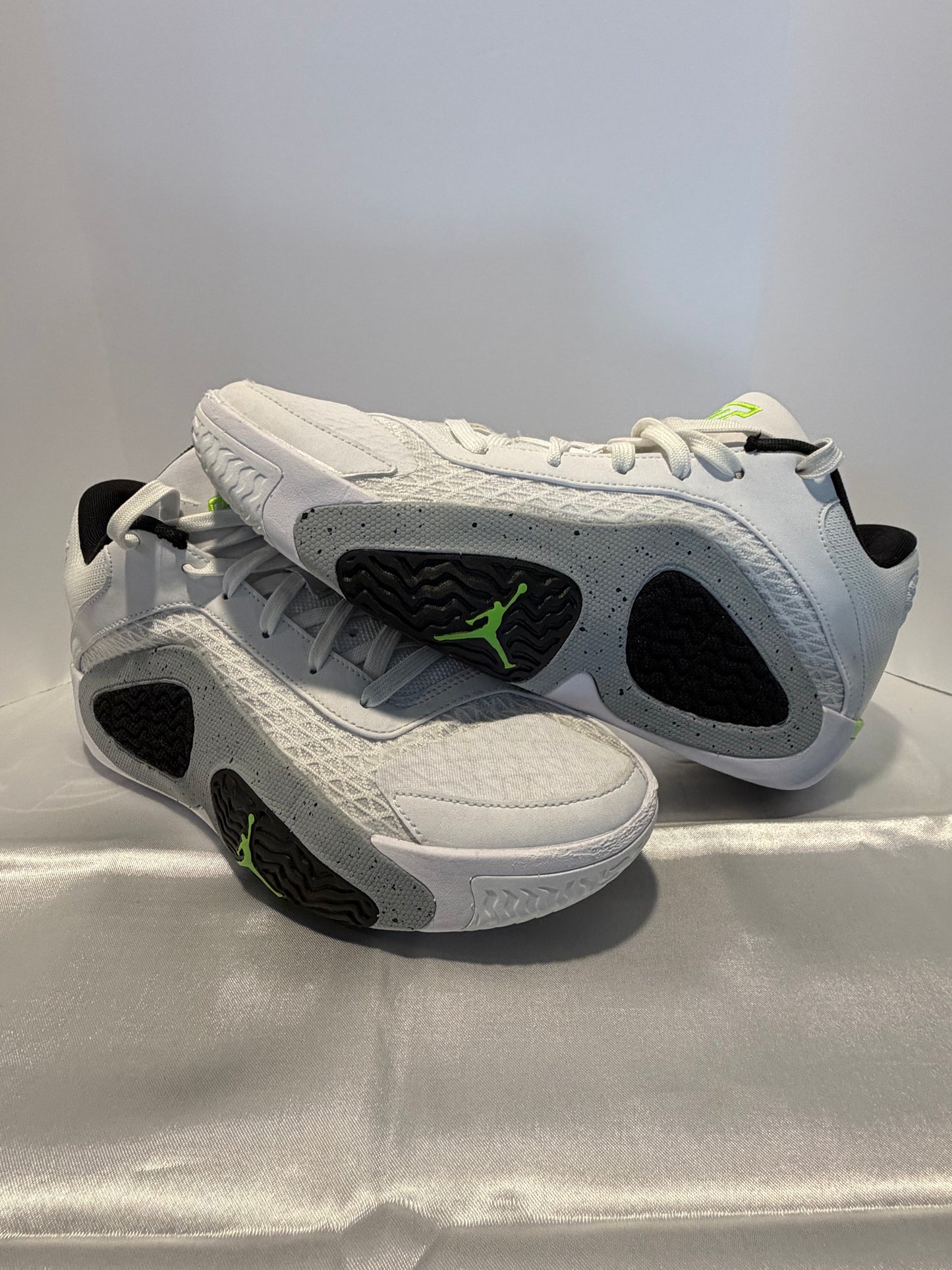 Jordan Tatum 2 Neon