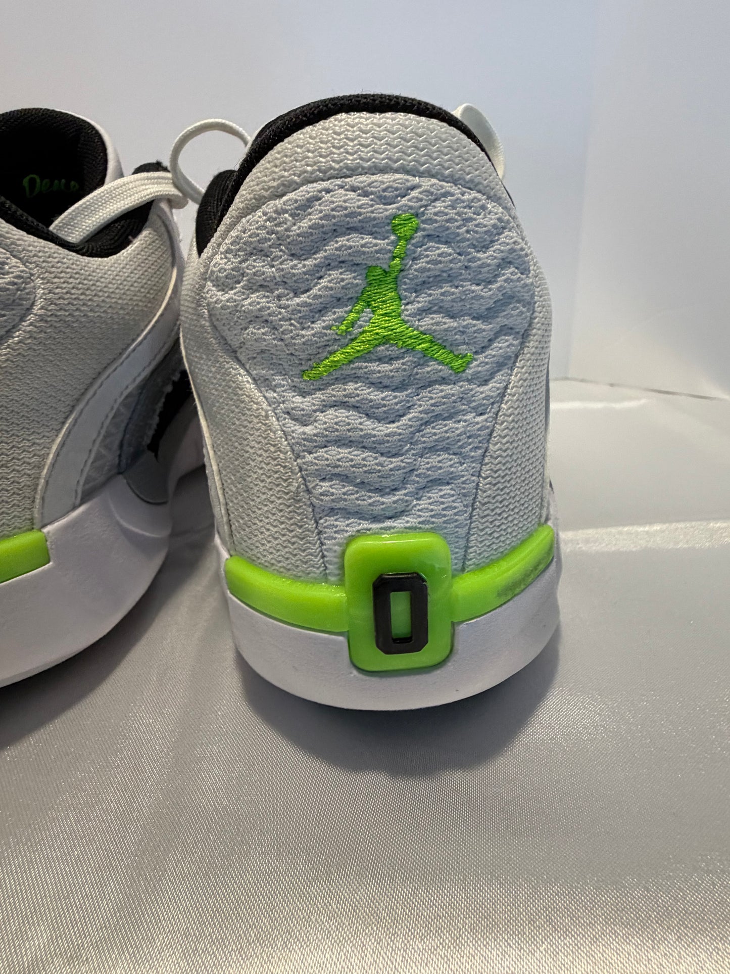 Jordan Tatum 2 Neon