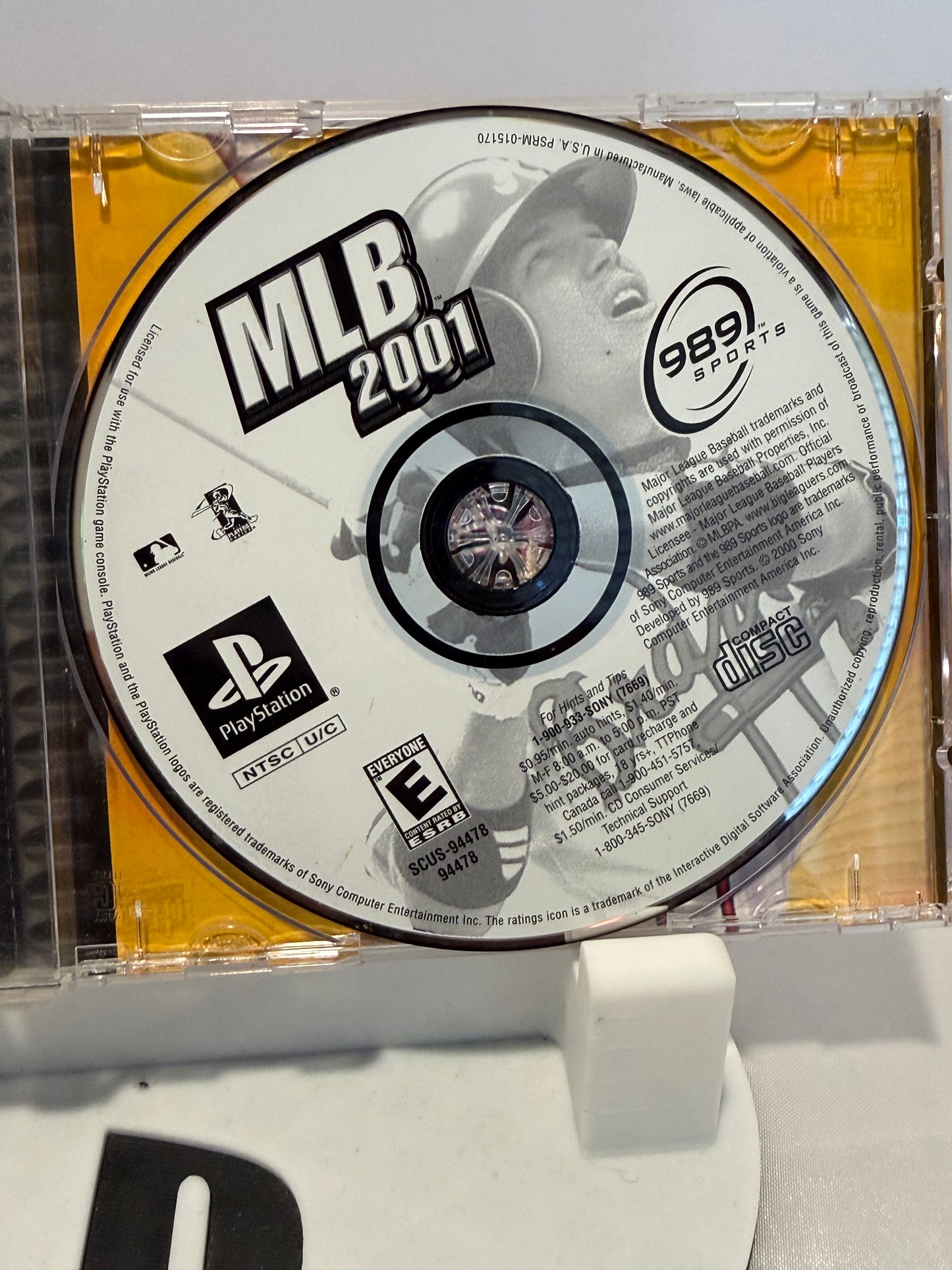MLB 2001