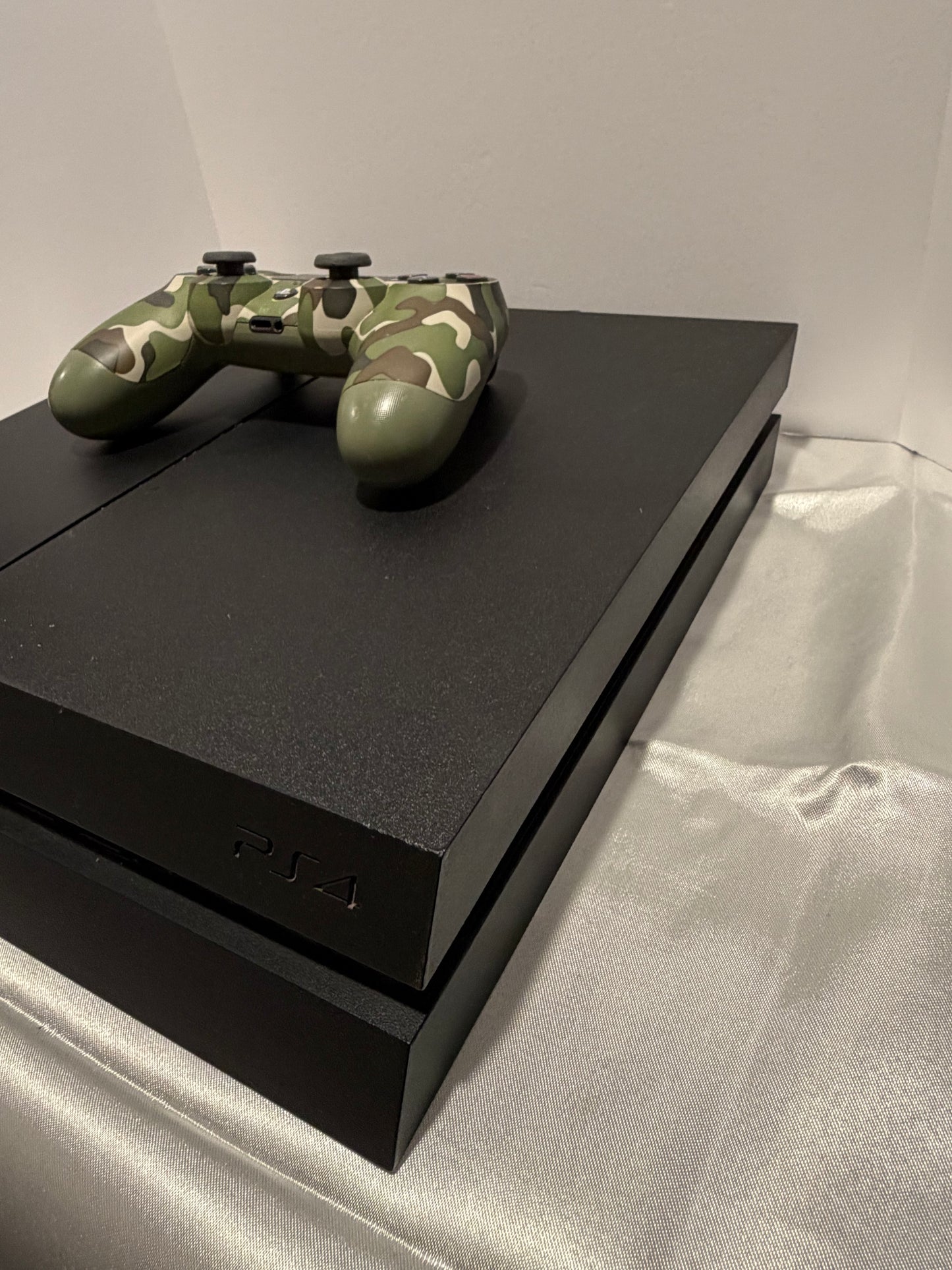 Playstation 4 (500 GB)