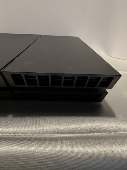 Playstation 4 (500 GB)