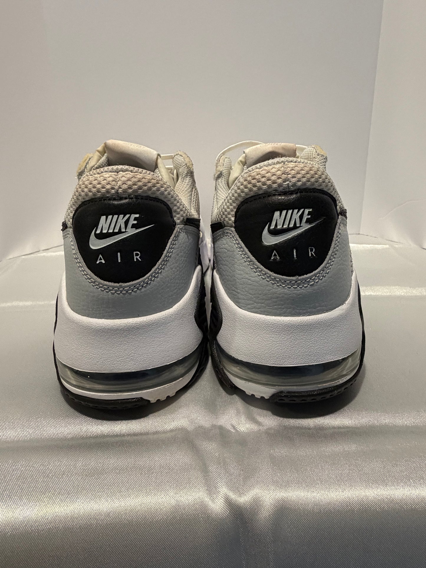 Nike Air Max Excee White Pure Platinum Black