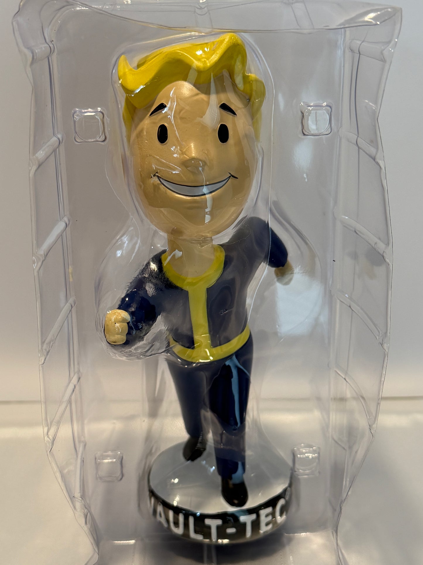 Fallout 4 Vault Boy Bobblehead