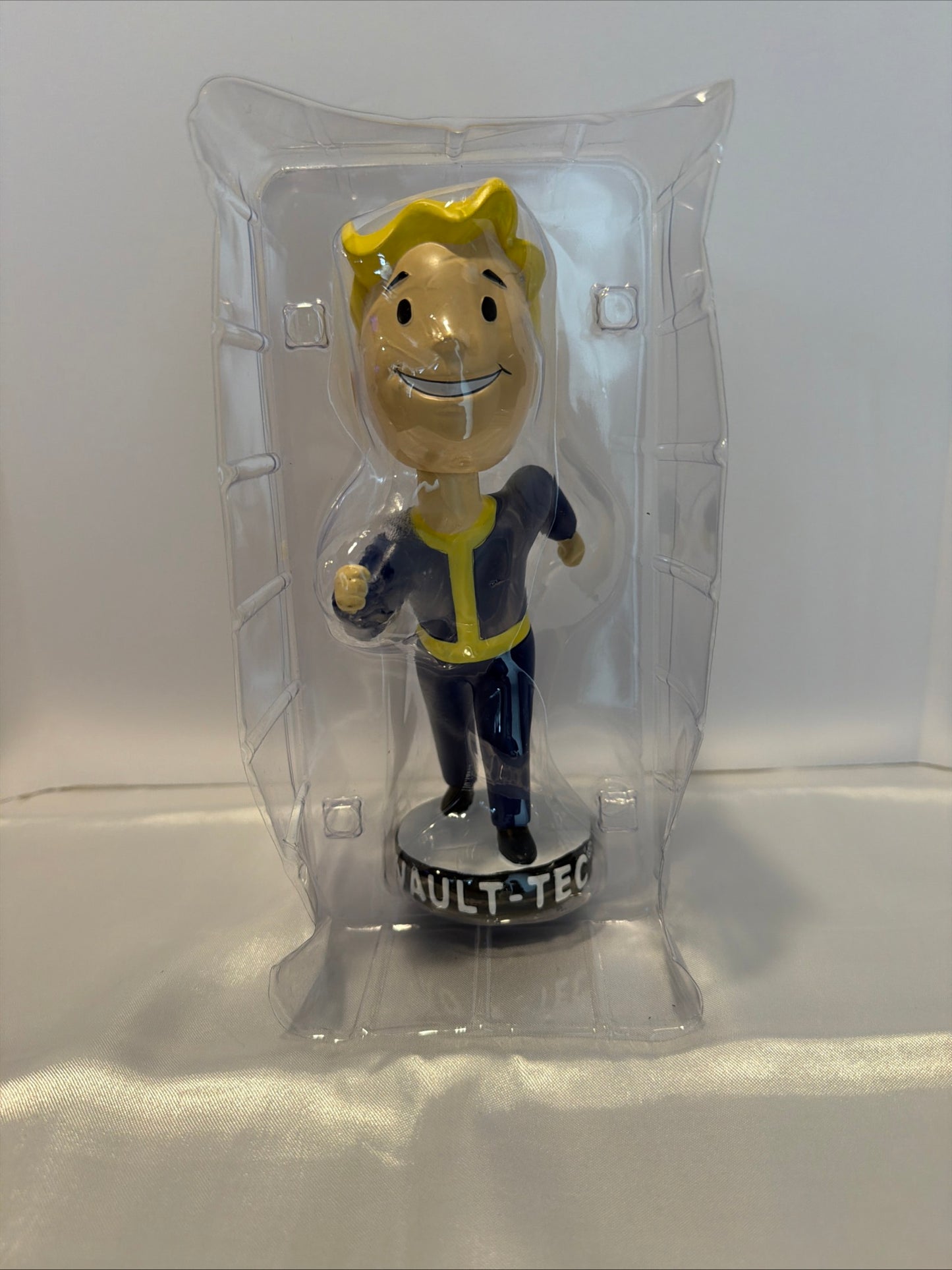 Fallout 4 Vault Boy Bobblehead