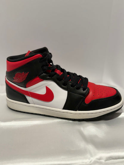 Jordan 1 Mid ‘Bred Toe’