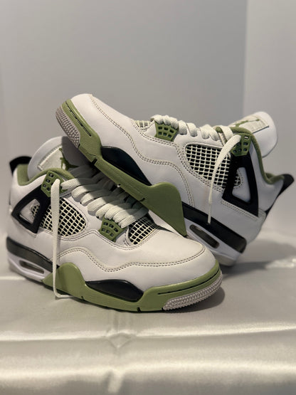 Air Jordan 4 Retro Seafoam