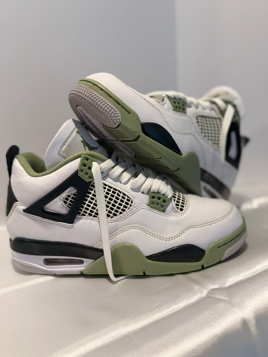 Air Jordan 4 Retro Seafoam
