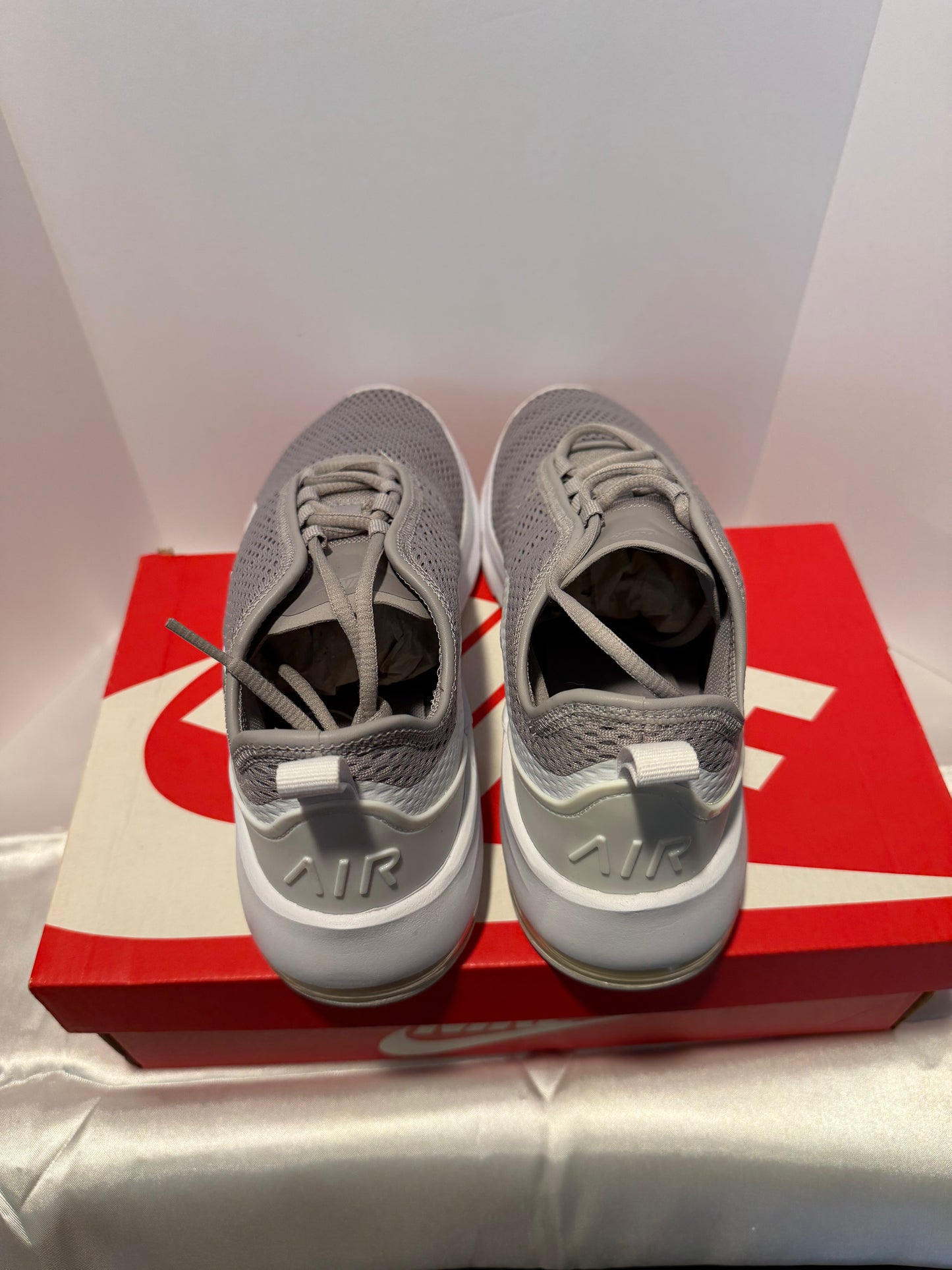 Nike Air Max Motion 2 Atmosphere Grey White