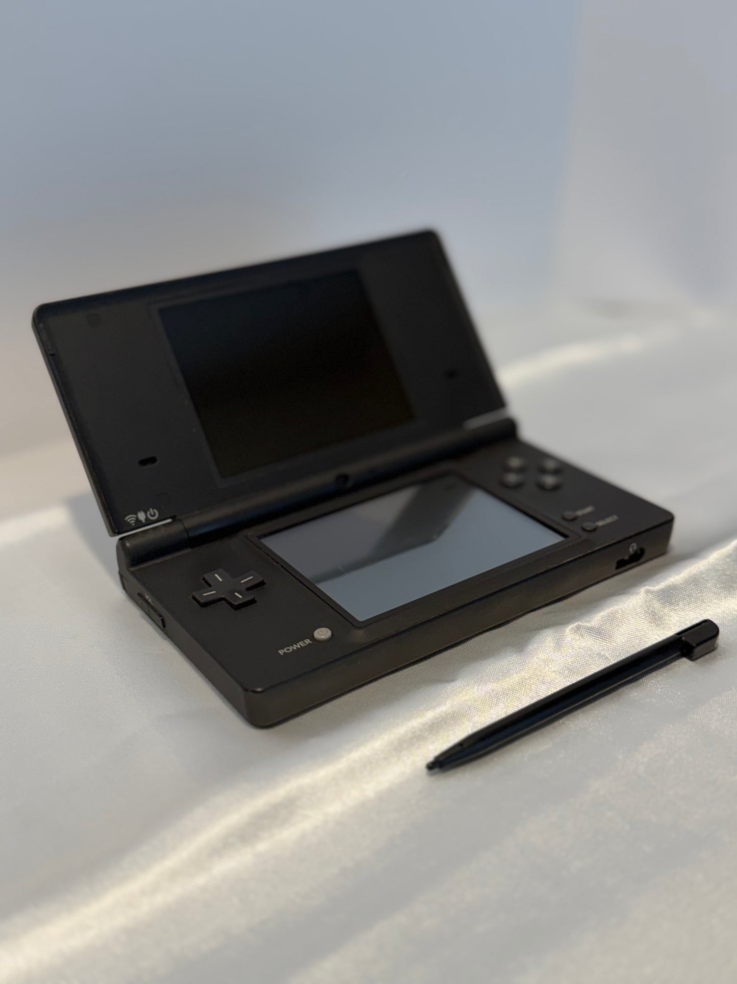 Nintendo DSi (Japanese)-Black Bundle